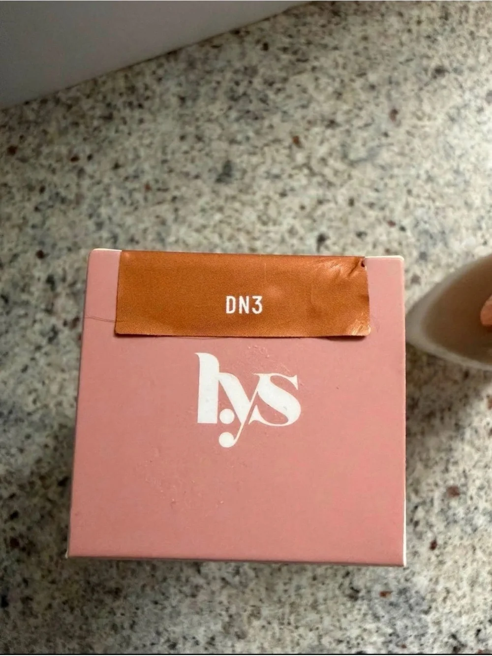 Lys Beauty shade dn3